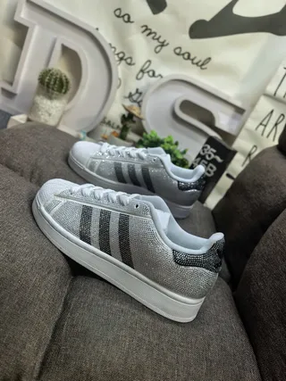 Adidas Superstar Orné de Cristaux Argent et Noir Chaussures Lifestyle 7