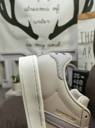 Adidas Superstar हल्का भूरा चमड़े का लाइफस्टाइल स्नीकर 3