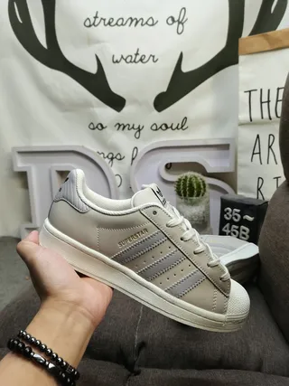 Adidas Superstar हल्का भूरा चमड़े का लाइफस्टाइल स्नीकर 5