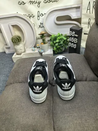 Adidas Superstar The Panda zapatillas lifestyle 8