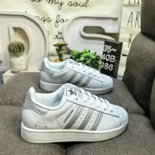 Adidas Superstar أبيض فضي شيل تو جلد علوي أحذية رياضية نمط حياة