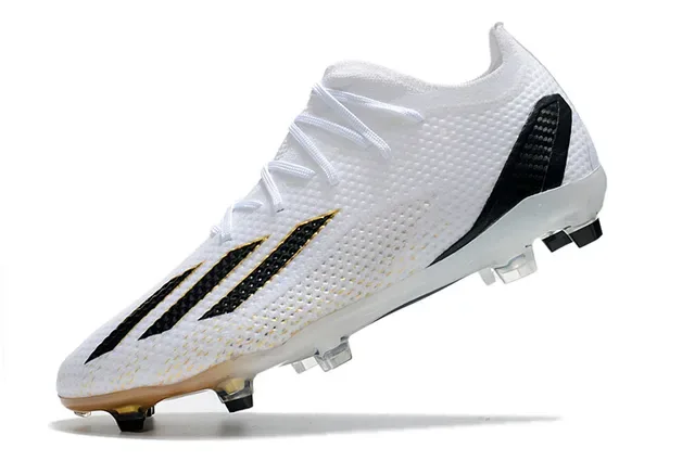 Adidas Chaussures de Football Blancs et Noirs avec Upper Knit Moldé FG Studs pour Terrain Ferme 3