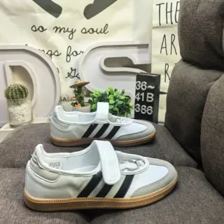 Adidas 白黑无鞋带魔术贴三条纹侧面板生活方式运动鞋
