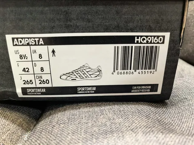 Adidas Sneakers Lifestyle Blanc et Noir Tige Matelassée Trois Rayures 2