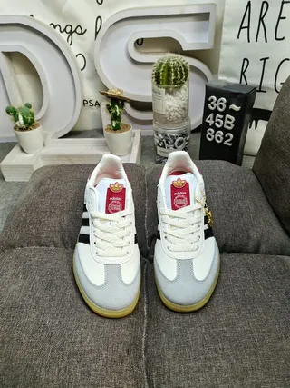 Adidas White Red Low-Top Leather Upper Lifestyle Sneakers 10
