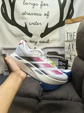 Adidas Xero Evo SL ATR सफेद गुलाबी चांदी दौड़ने की चप्पल 5
