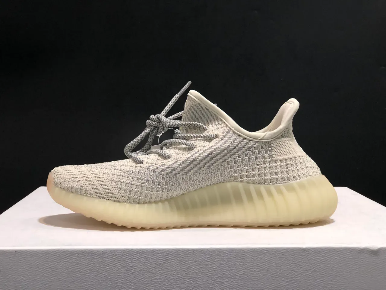 Adidas Yeezy Boost 350 V2 Off-White Chaussures Lifestyle 11