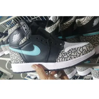 Air Jordan 1 大象纹黑白水绿篮球鞋