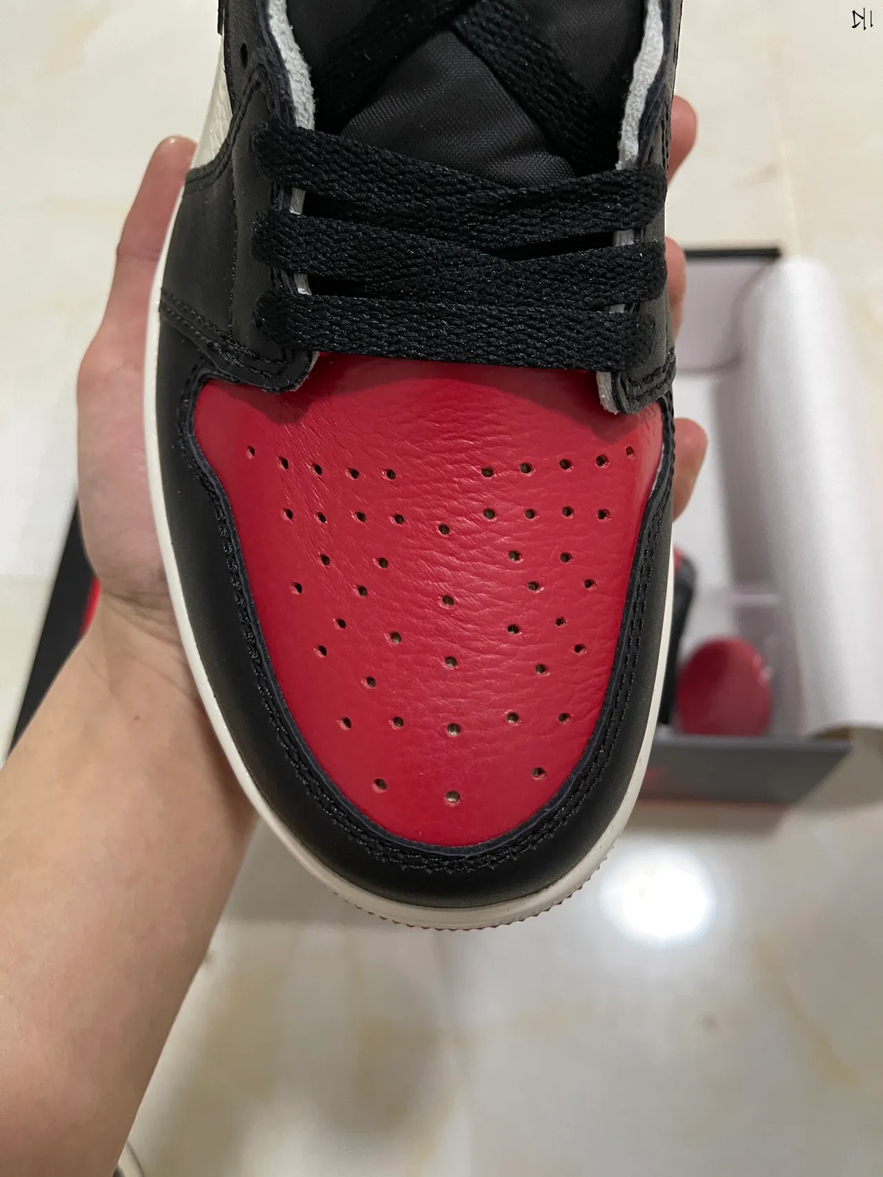 Air Jordan 1 High Black White Red Basketball Shoes 3