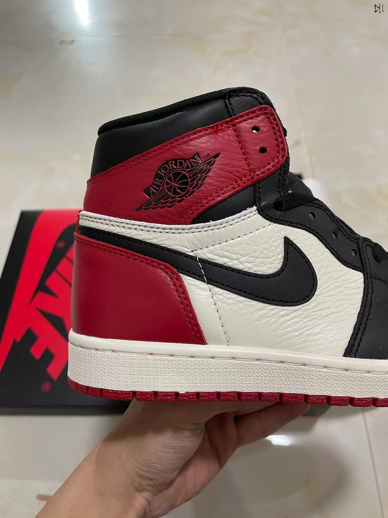 Air Jordan 1 High Black White Red Basketball Shoes 7