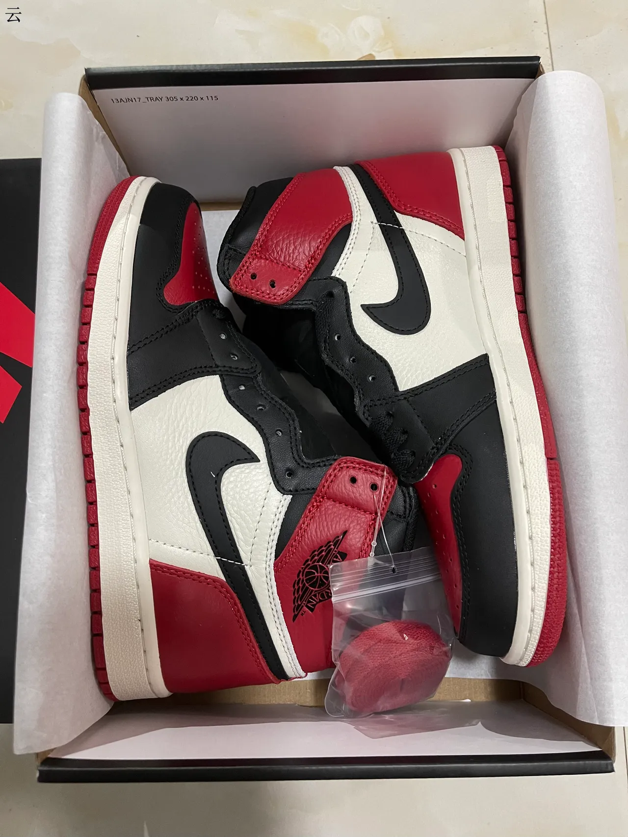 Air Jordan 1 High Black White Red Basketball Shoes 8