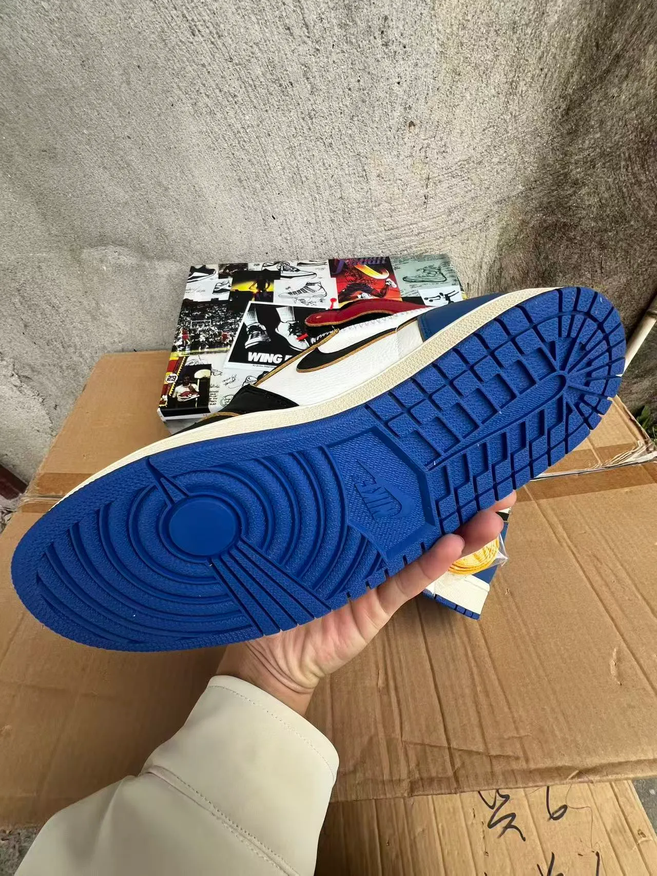 Tênis de basquete de couro multicolorido Air Jordan 1 High 6