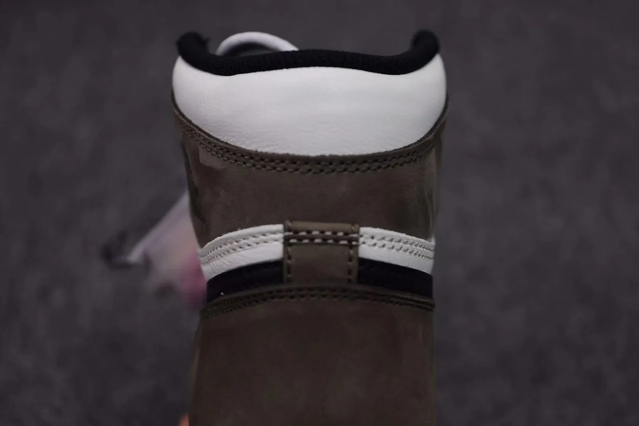 Tênis de basquete Air Jordan 1 High branco preto verde oliva 7