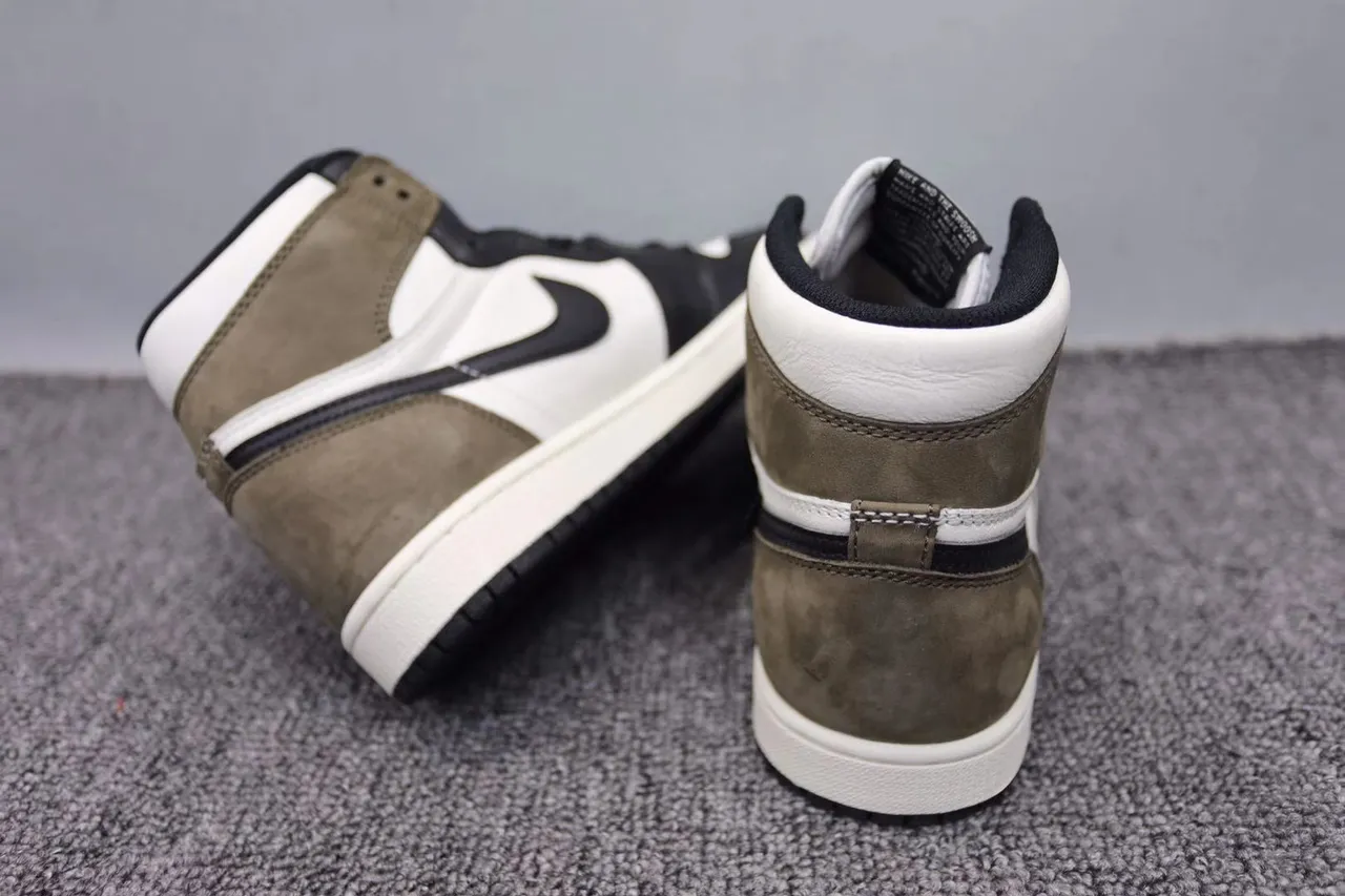 Tênis de basquete Air Jordan 1 High branco preto verde oliva 12