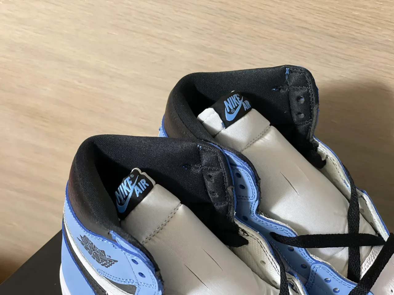 Air Jordan 1 हल्का नील सादा काला बास्केटबल जूतो 4