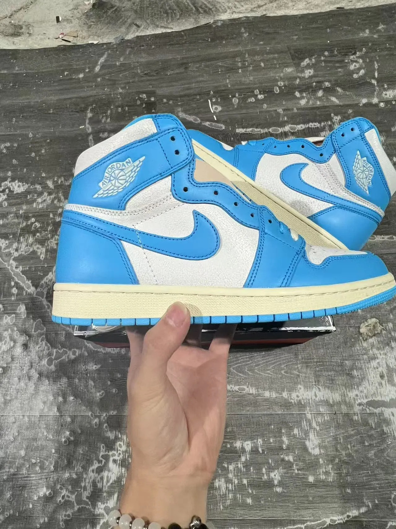 Air Jordan 1 University Blue and White Basketball Shoes 7