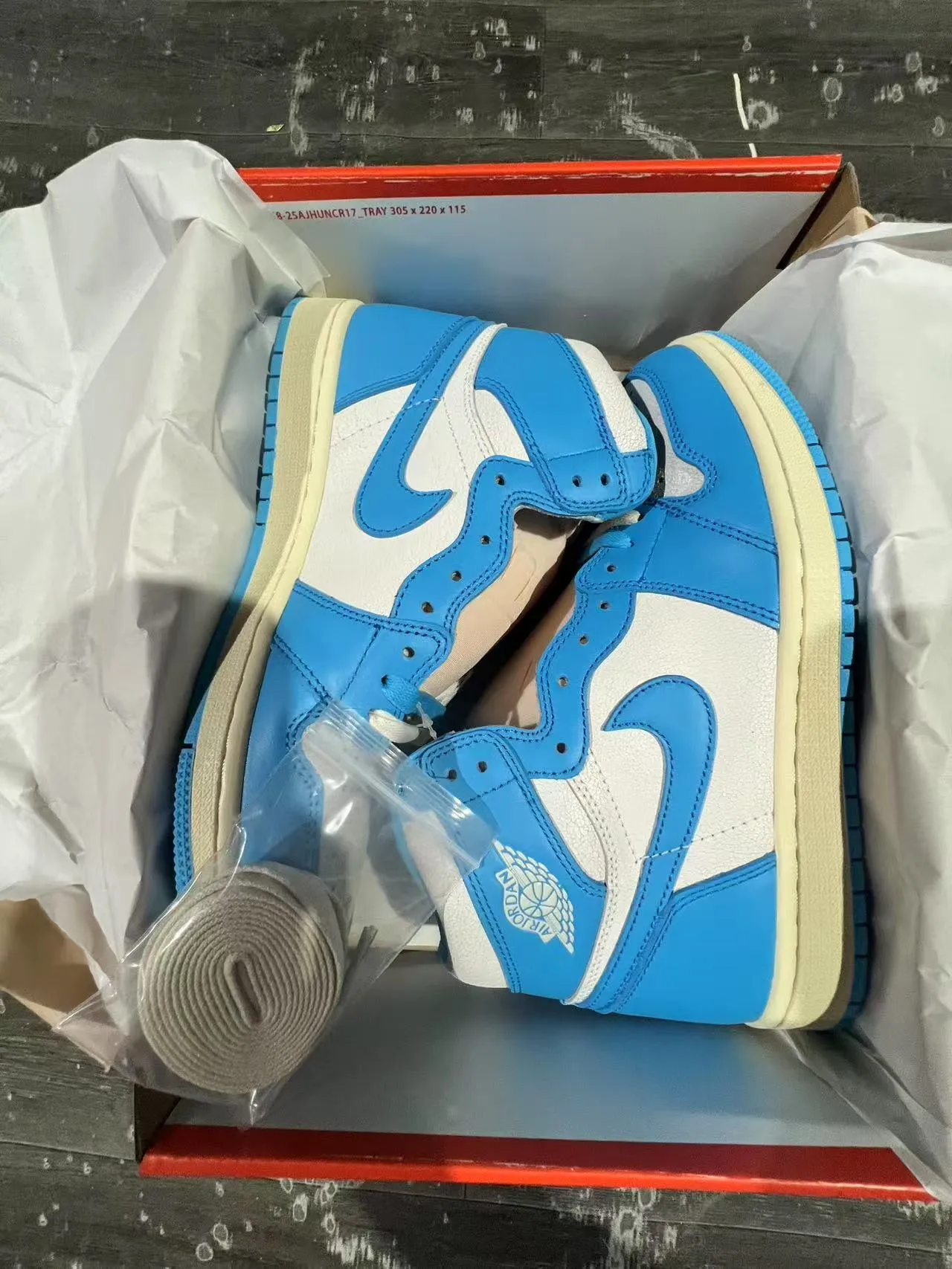 Air Jordan 1 University Blue and White Basketball Shoes 9