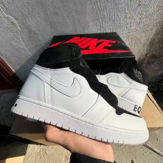 Air Jordan 1 Tênis de Basquete Branco e Preto de Cano Alto