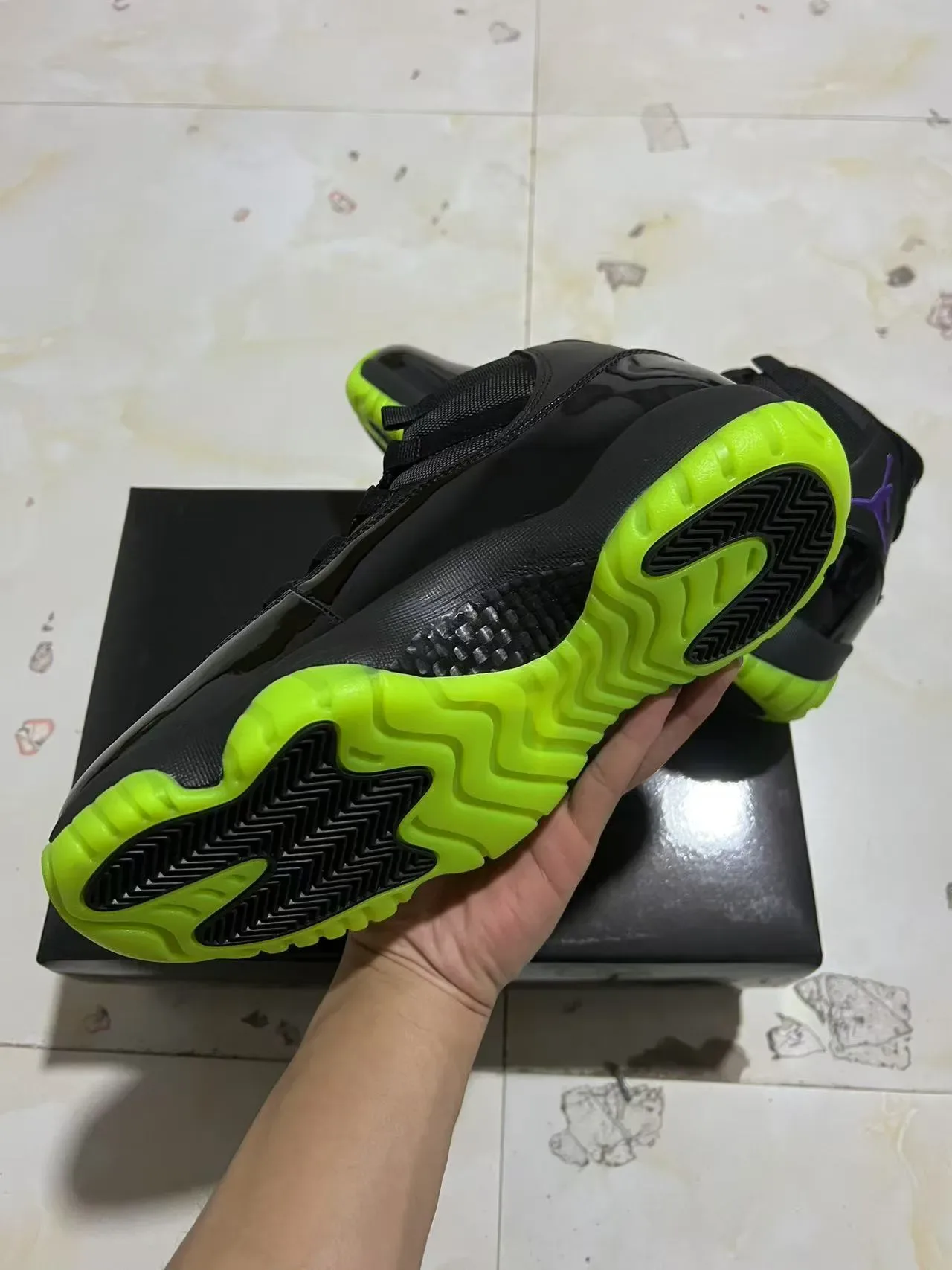 Air Jordan 11 Negro Neón Verde Zapatos de Baloncesto 6