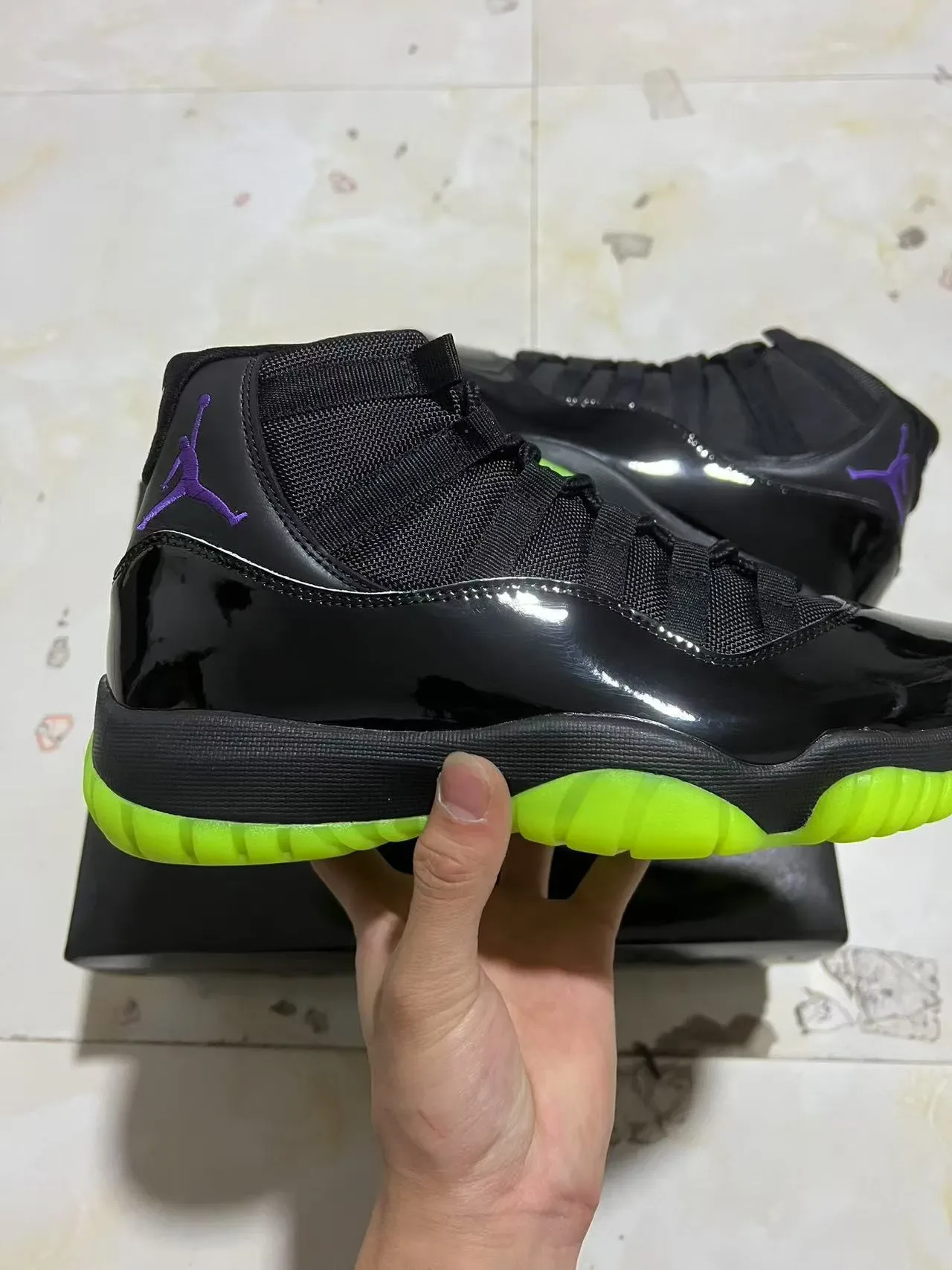 Air Jordan 11 Negro Neón Verde Zapatos de Baloncesto 7