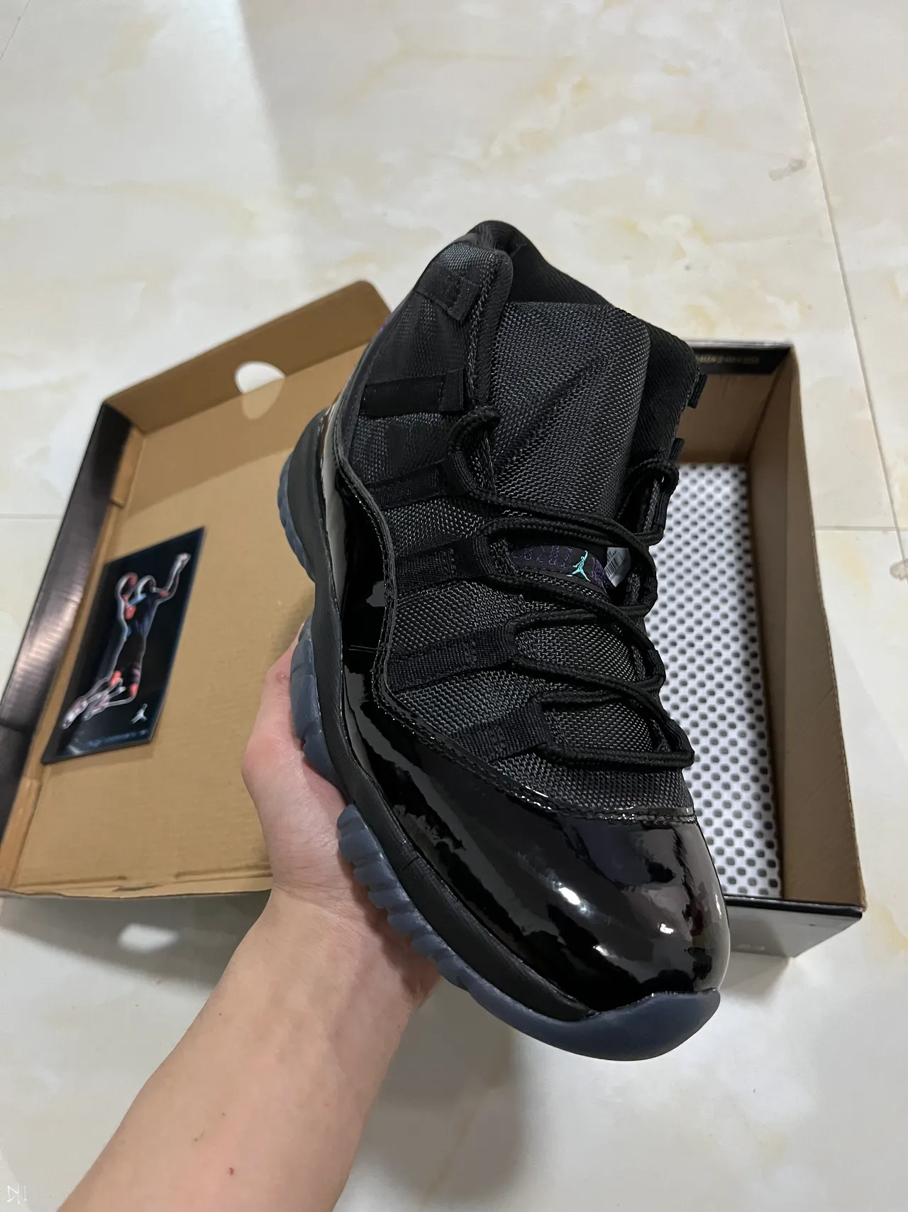 Air Jordan 11 Negro y Púrpura Jumpman Zapatos de Baloncesto 2