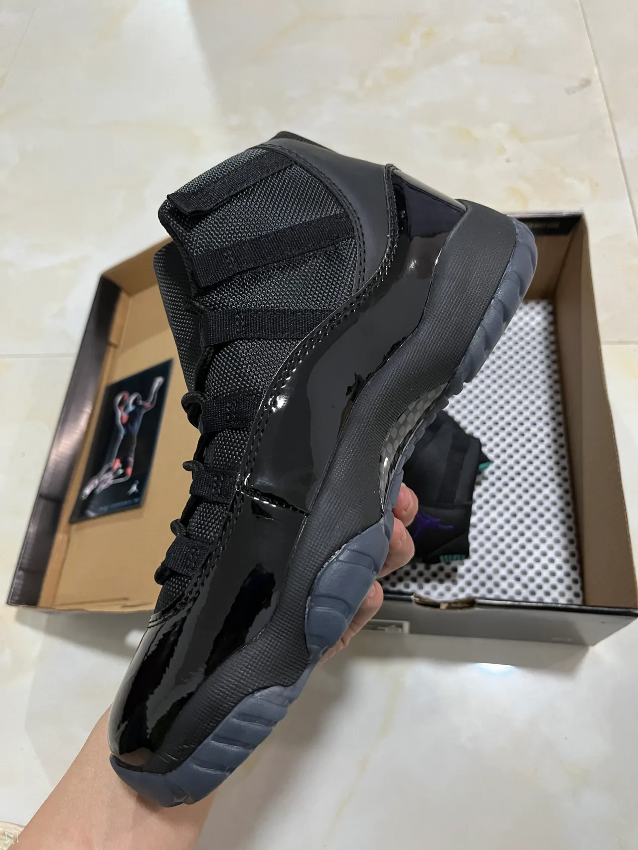 Air Jordan 11 Negro y Púrpura Jumpman Zapatos de Baloncesto 4