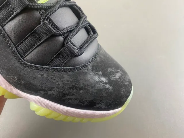Air Jordan 11 Marbled Black Translucent Lime Green Tênis de Basquete 2