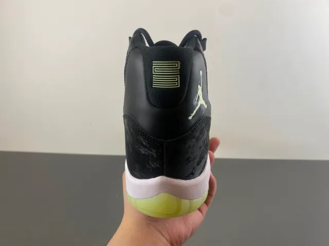 Air Jordan 11 Marbled Black Translucent Lime Green Tênis de Basquete 4