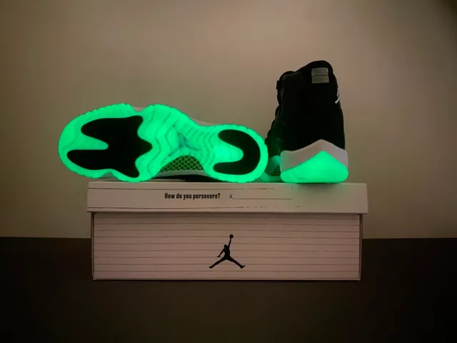 Air Jordan 11 Marbled Black Translucent Lime Green Tênis de Basquete 16