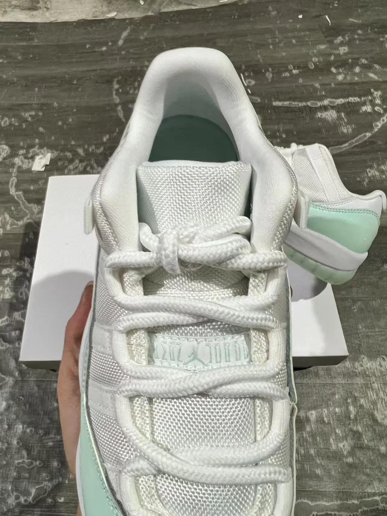 Air Jordan 11 Mint Green Patent Leather Basketball Shoes 4