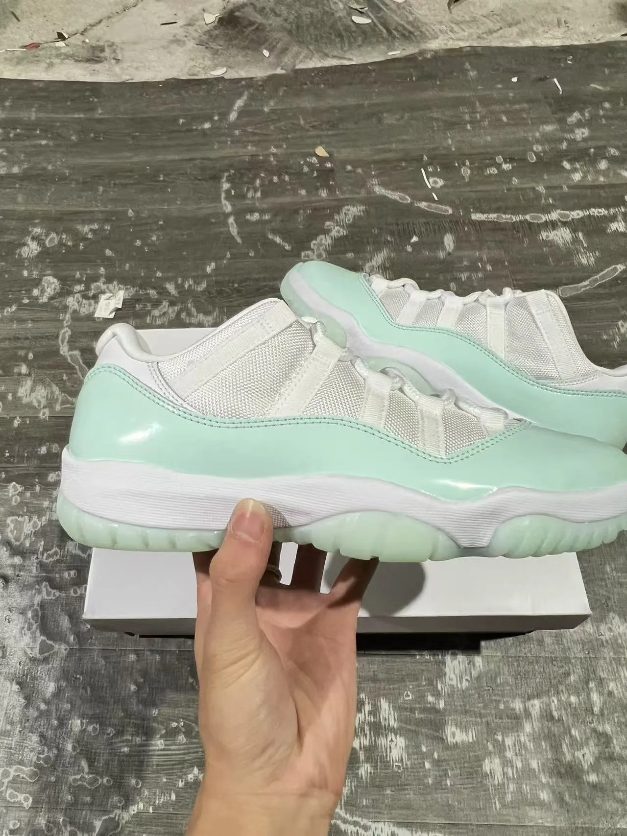 Air Jordan 11 Mint Green Patent Leather Basketball Shoes 7