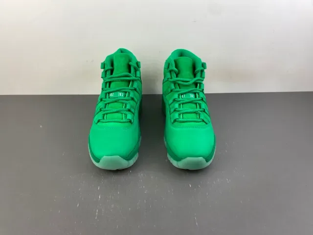 Air Jordan 11 单色绿麂皮篮球鞋 13