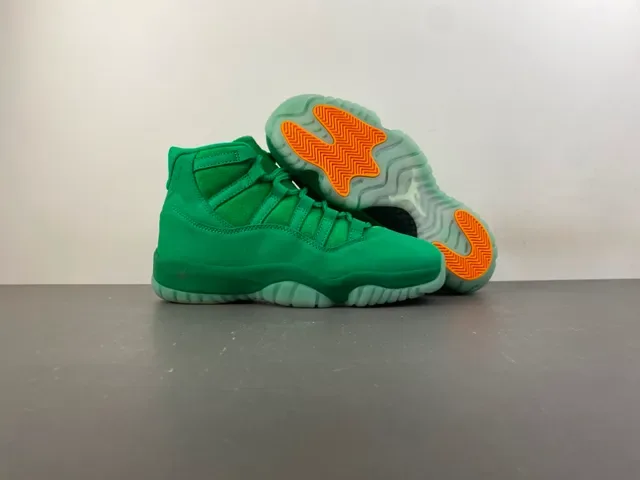 Air Jordan 11 单色绿麂皮篮球鞋 14