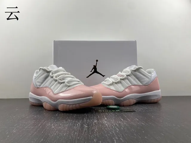 Zapatillas de baloncesto Air Jordan 11 de charol rosa pálido 14