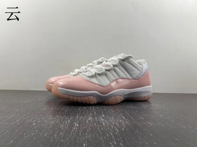Zapatillas de baloncesto Air Jordan 11 de charol rosa pálido 15