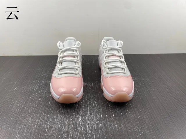 Zapatillas de baloncesto Air Jordan 11 de charol rosa pálido 16