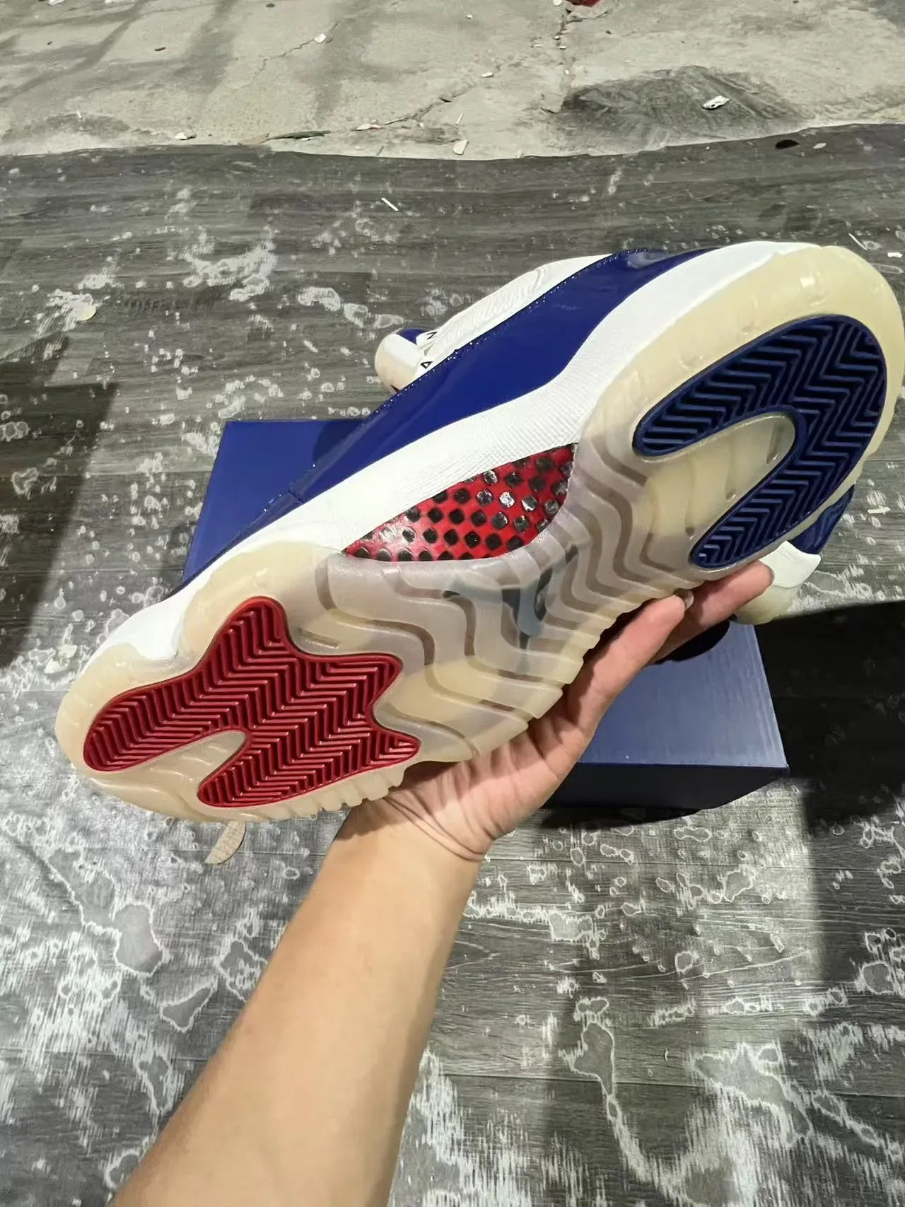 Air Jordan 11 White Royal Blue Patent Leather Basketball Shoes 6