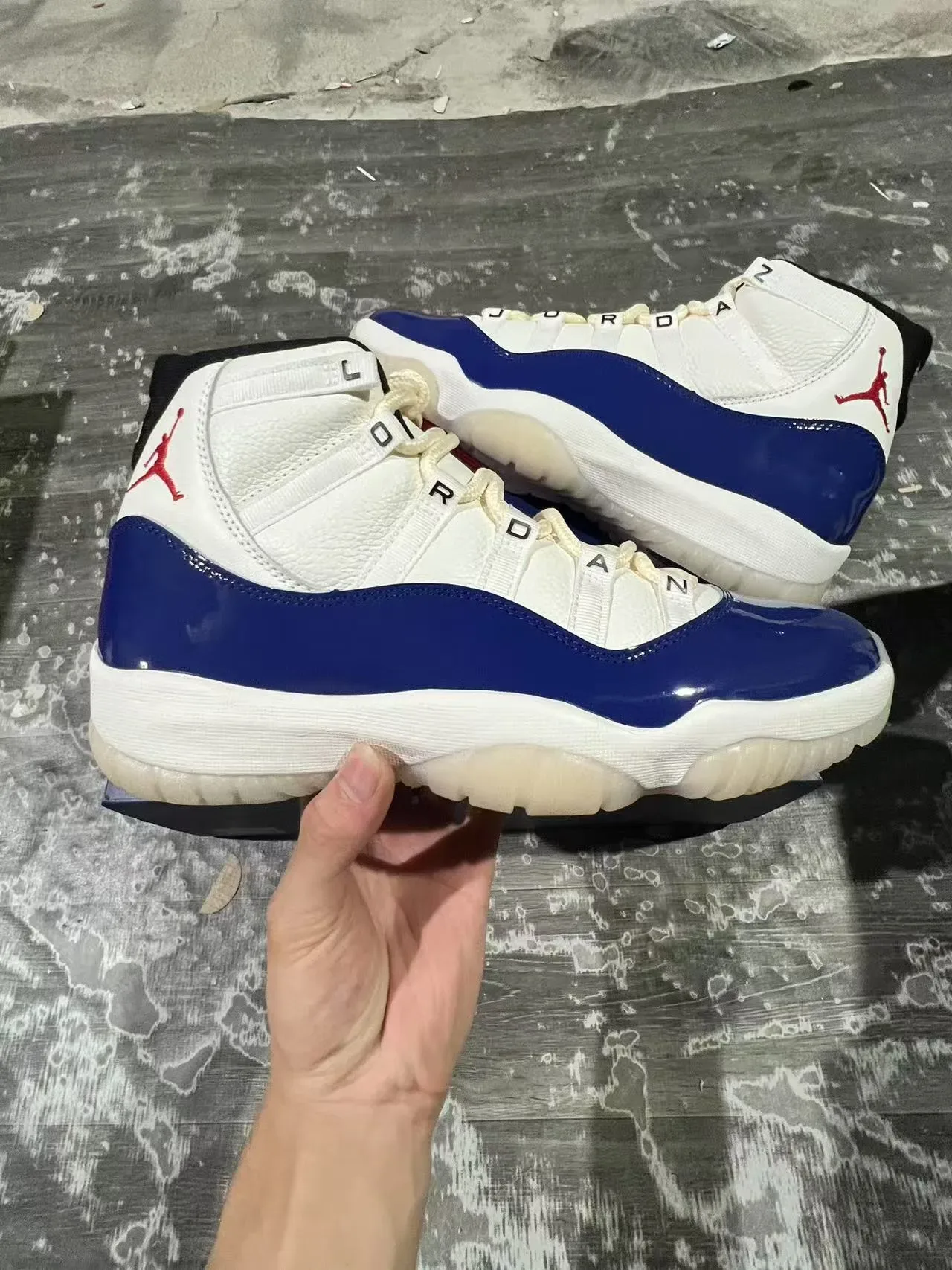 Air Jordan 11 White Royal Blue Patent Leather Basketball Shoes 7