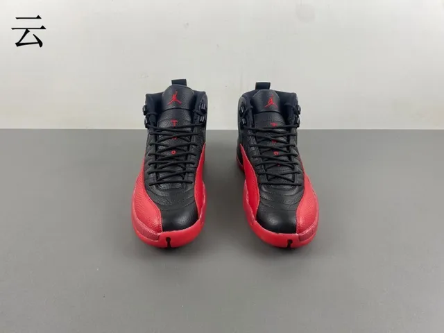 Air Jordan 12 কালো এবং লাল বাস্কেটবল জুতা 4