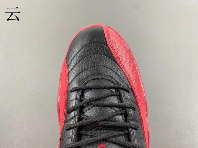 Air Jordan 12 কালো এবং লাল বাস্কেটবল জুতা 9