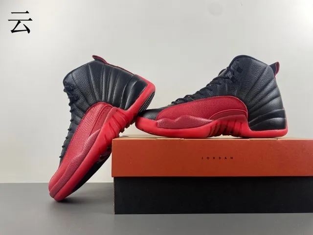 Air Jordan 12 কালো এবং লাল বাস্কেটবল জুতা 15