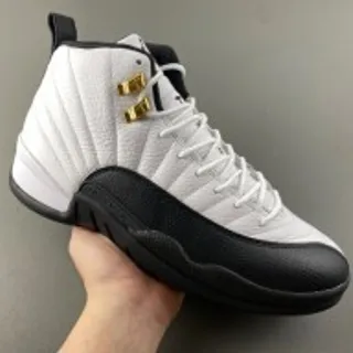 Tênis de basquete Air Jordan 12 branco preto dourado