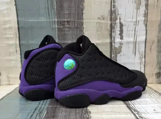 Air Jordan 13 Zapatos de Baloncesto Negro y Púrpura 2