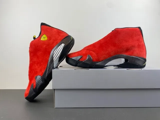 Air Jordan 14 أحذية كرة السلة الحمراء من السويدي بألياف الكربون 14