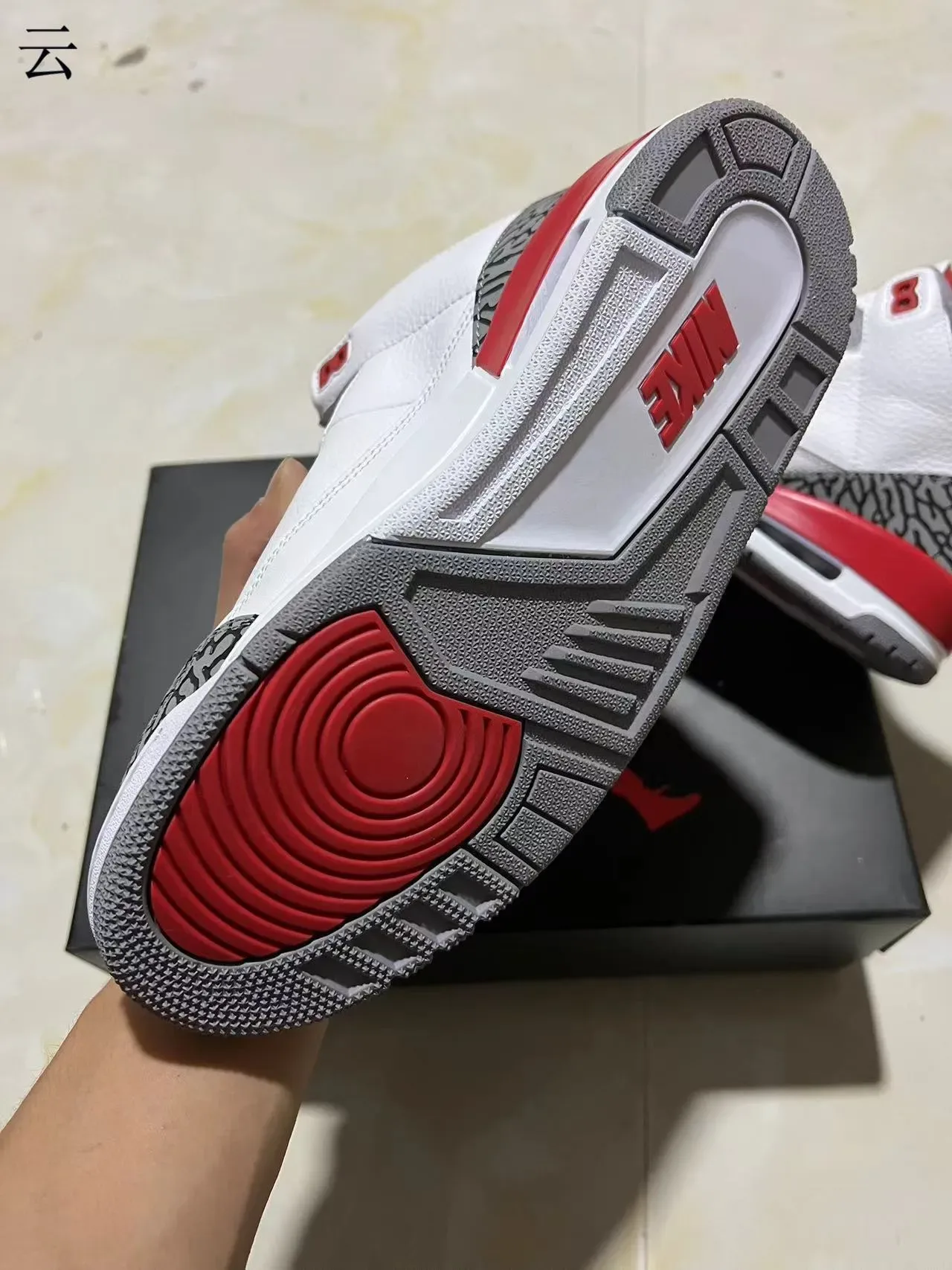 Air Jordan 3 أحذية كرة السلة البيضاء والحمراء الفيل 5