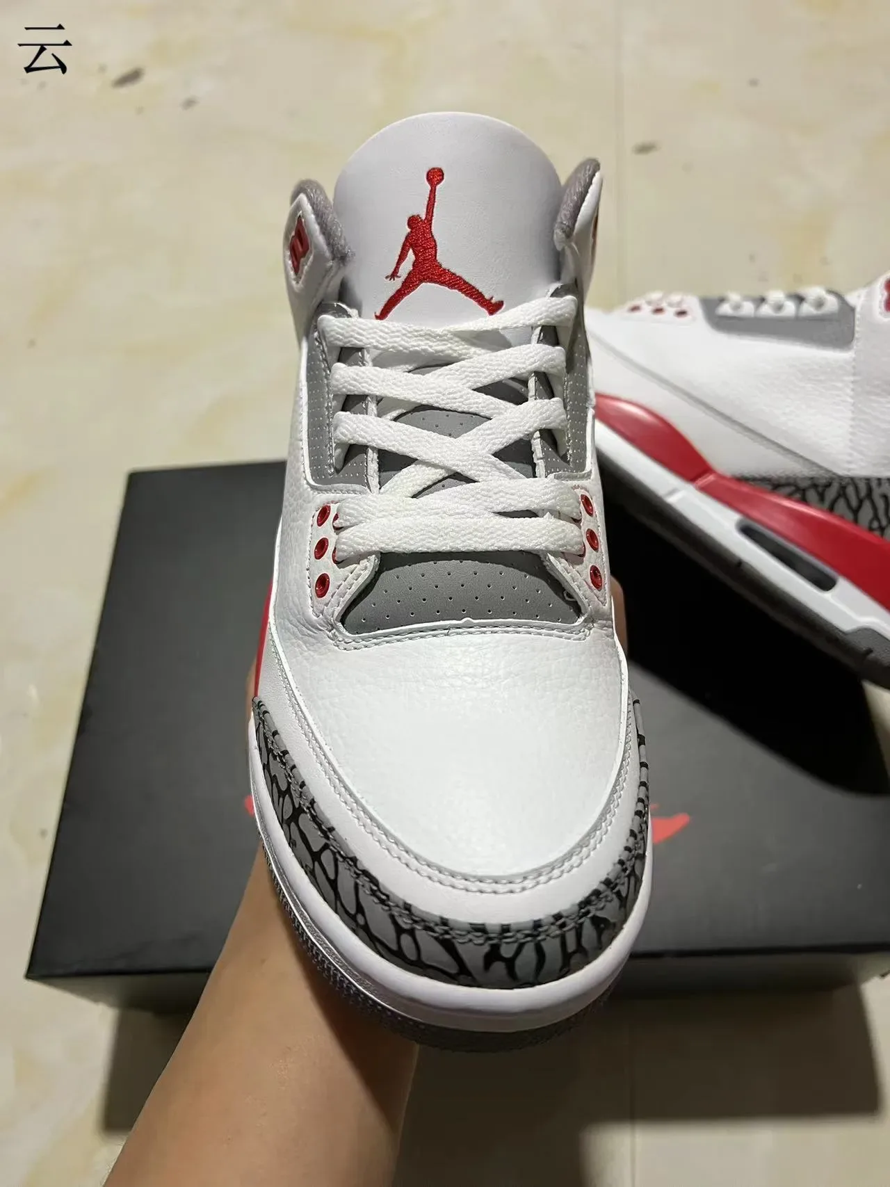 Air Jordan 3 أحذية كرة السلة البيضاء والحمراء الفيل 8
