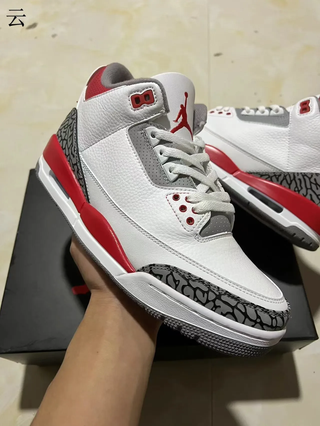 Air Jordan 3 أحذية كرة السلة البيضاء والحمراء الفيل 9