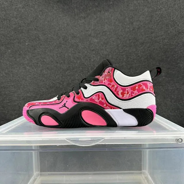 Tênis de basquete Air Jordan 37 rosa branco preto 2