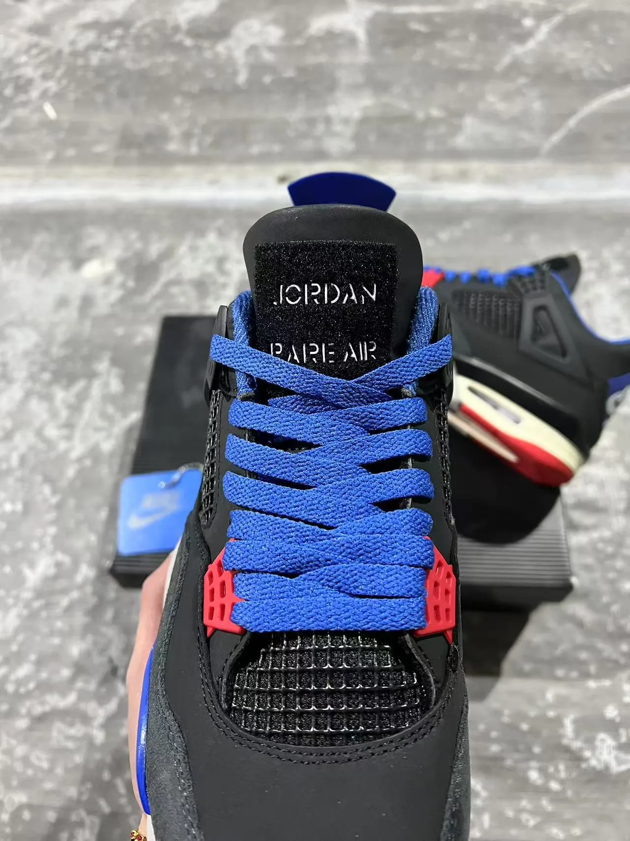 أحذية كرة السلة Air Jordan 4 أسود أزرق ملكي أحمر 4