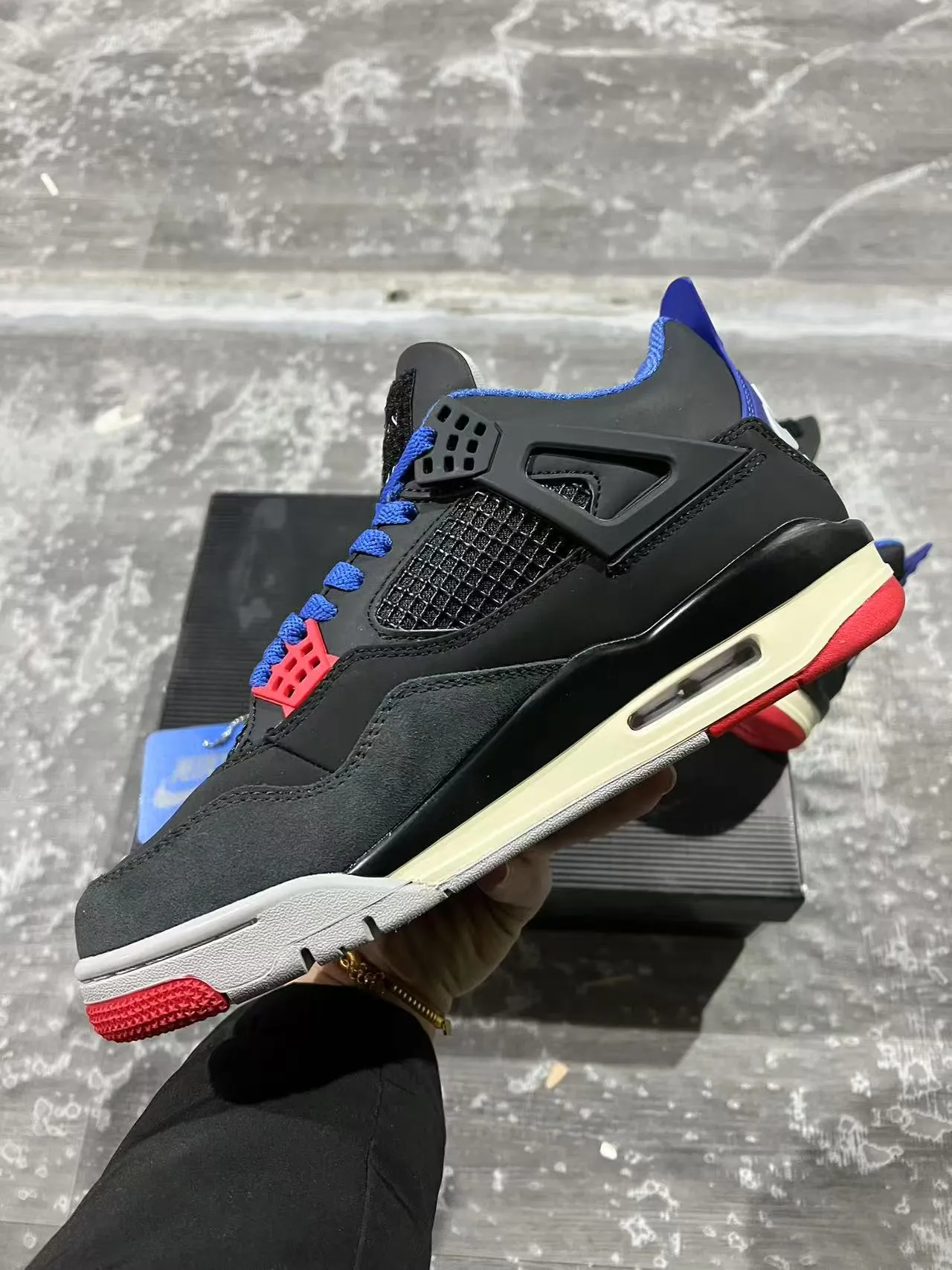 أحذية كرة السلة Air Jordan 4 أسود أزرق ملكي أحمر 5
